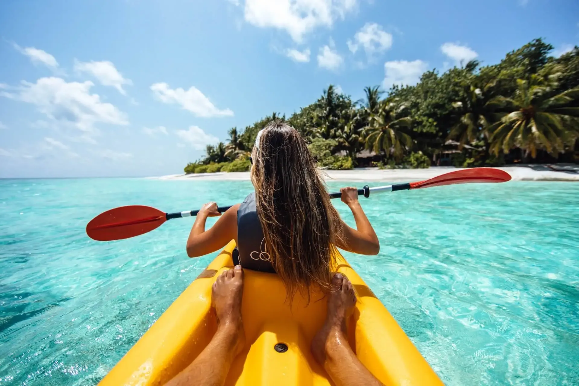 Kayaking for beginners: 8 essential tips